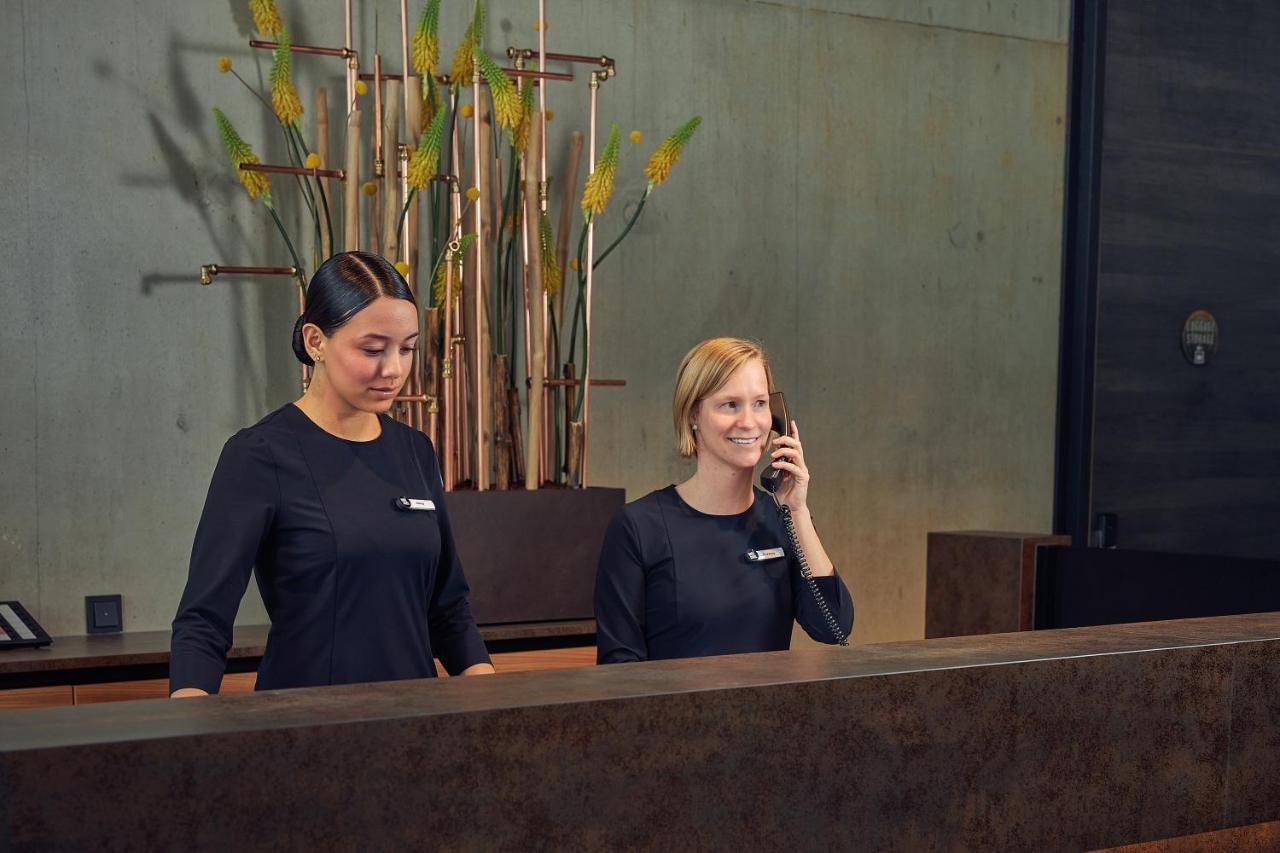 Inntel Hotels Amsterdam Landmark 외부 사진 Reception desk