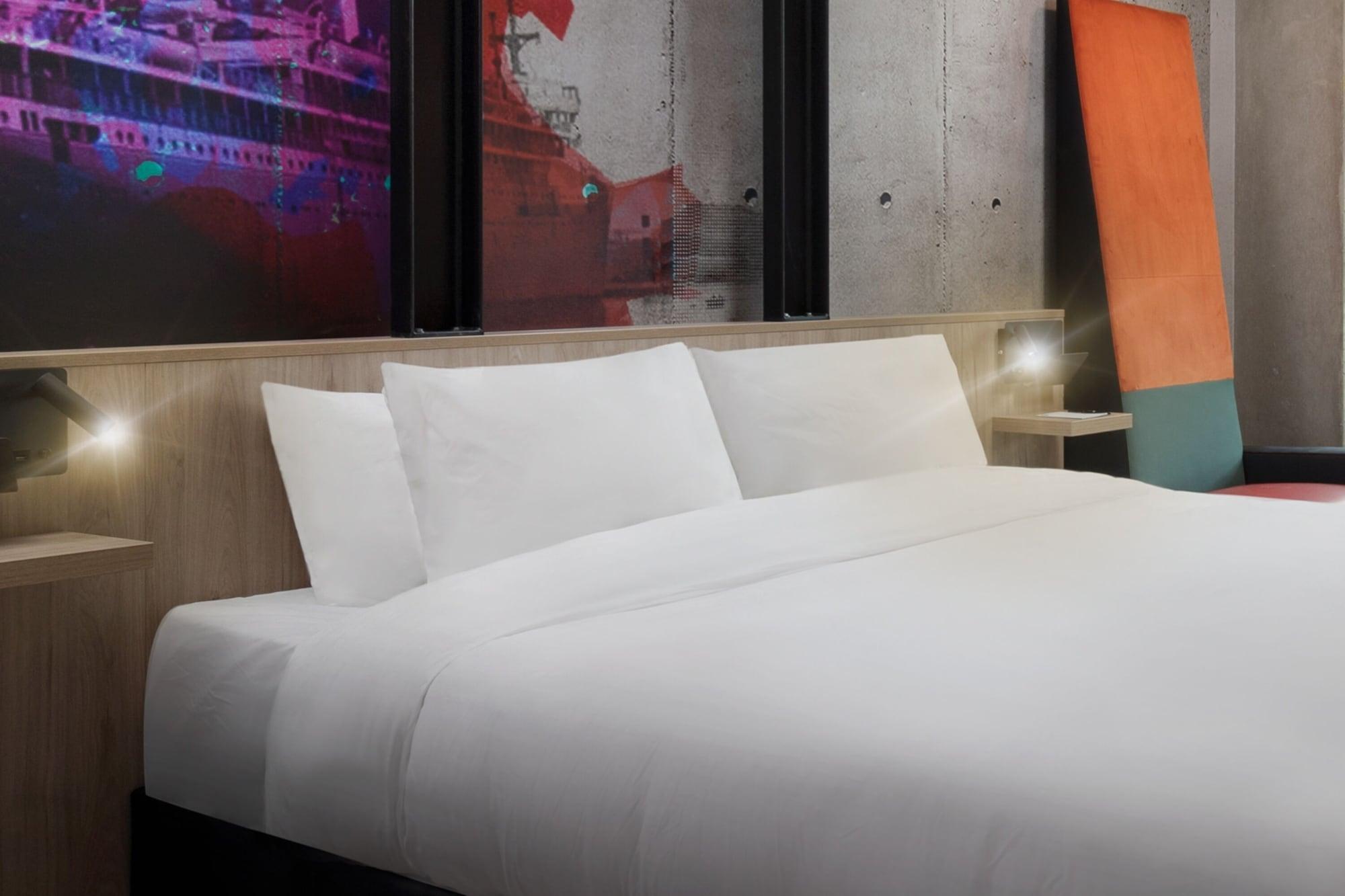 Inntel Hotels Amsterdam Landmark 외부 사진 "The hotel is a work of art"